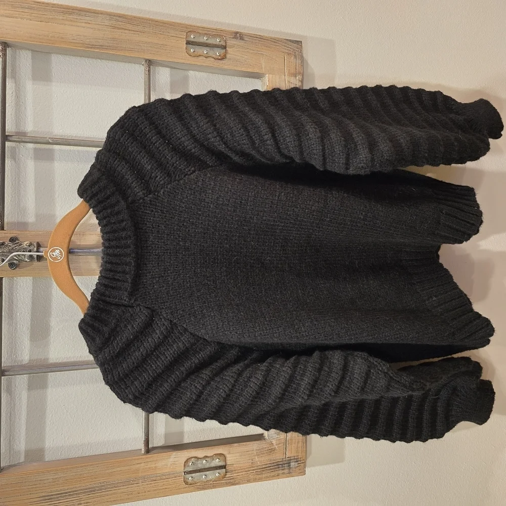 Cozy Black Ribbed Sweater - Picture 2 of 3